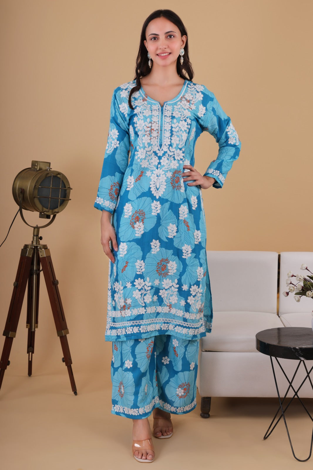 Ravisha Rangeen Doori Kurta Set