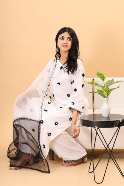 Rangeendori Dreamy 3D flower Kurta set with Dupatta