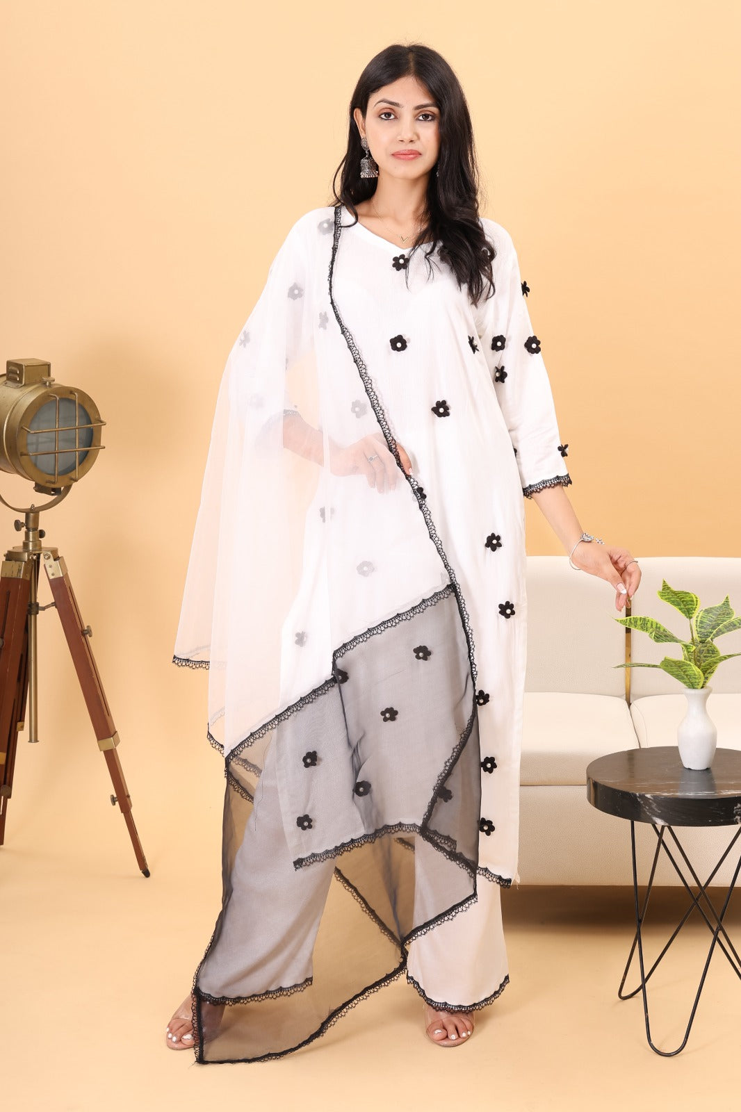 Rangeendori Dreamy 3D flower Kurta set with Dupatta