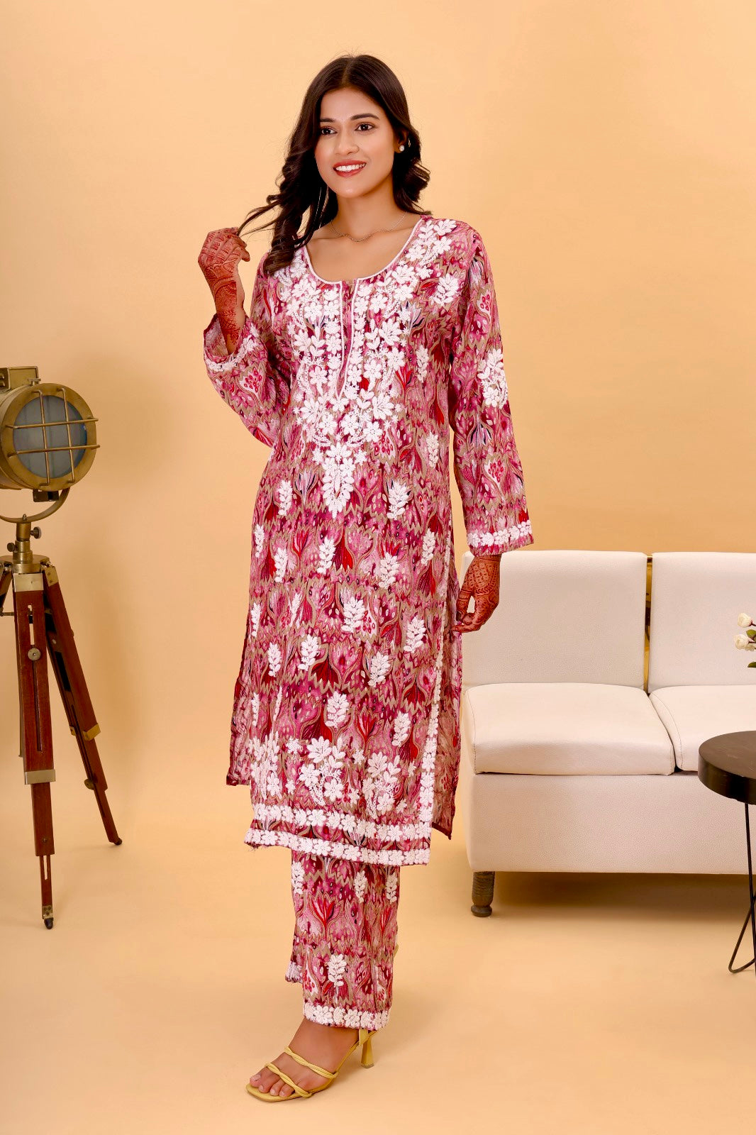 Authentic Lucknowi kurta Set with intricate Detailing